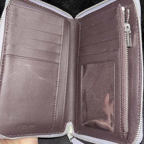 Coach Quilted Leather Lilac Wallet EUC - Picture 4 of 7
